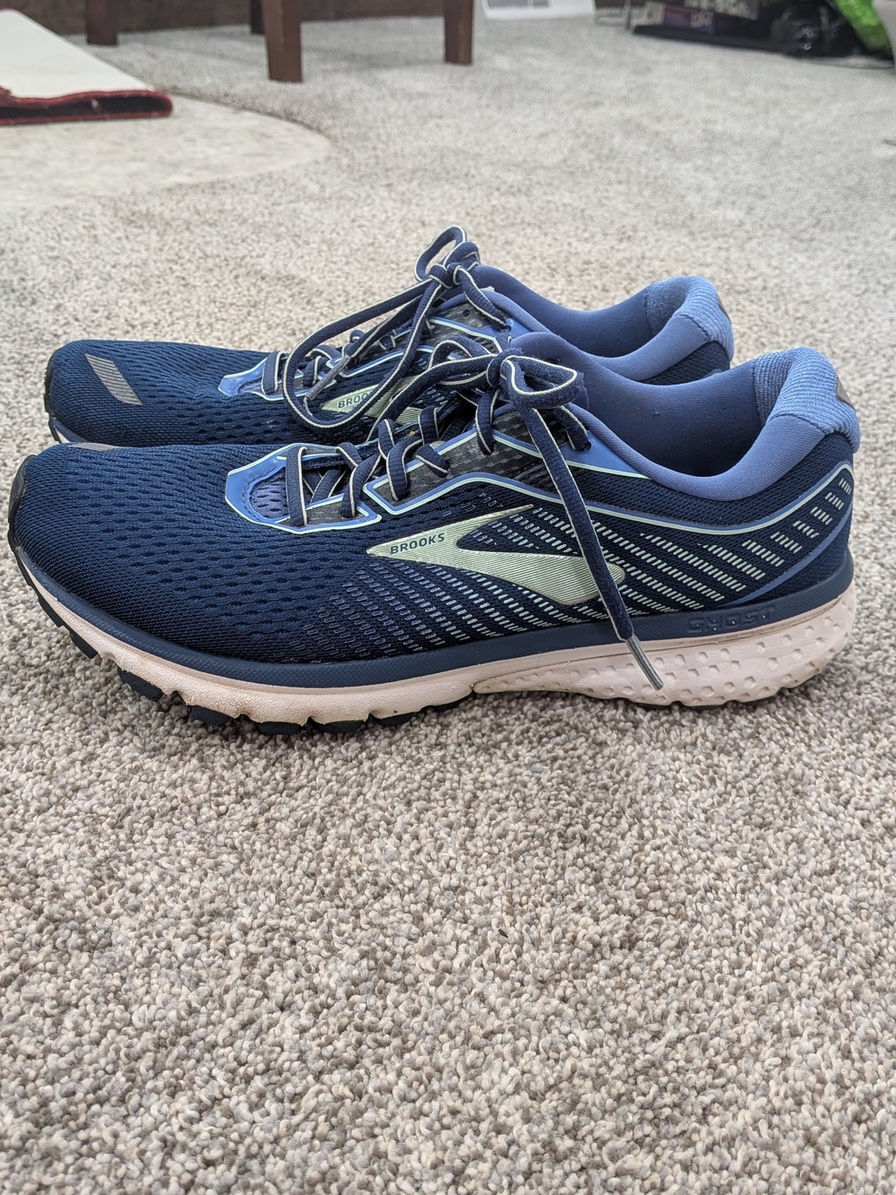 Brooks Blue Ghost 12 Women's Running Sneakers Size 10 Outdoor Athletic